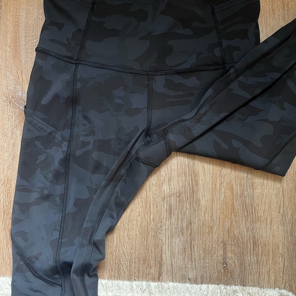 Lululemon Fast and Free Tight 25" *Nulux - Picture 7 of 7